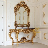 Tables consoles classiques contemporaines italiennes pour salon, chambre à coucher, meubles de style farmhouse, couleur or, bois massif, sculpture de luxe
