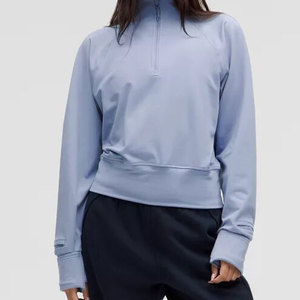 Sudaderas con capucha cortas con cremallera y cuello alto para mujer de alta calidad OEM Opciones de diseño personalizado Transpirable Anti-Shrink Logo Front para invierno - Product Image 3