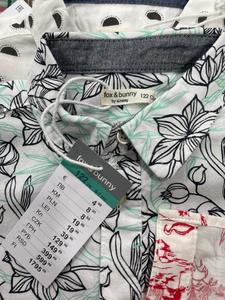 Vente en gros de chemises à manches courtes pour enfants, chemises à séchage rapide, style décontracté, teintes unies, pour garçons et filles, sur toile imprimée AOP, fabriquée au Bangladesh - Product Image 4