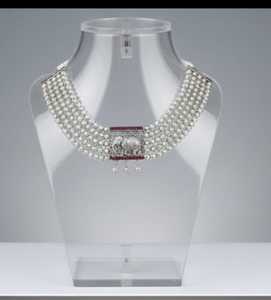 Conjunto de collar de forma redonda de plata oxidada perla agrupada elegante joyería étnica india tradicional ropa de fiesta - Product Image 3