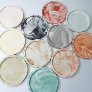 Sous-verres en marbre d'inspiration antique de haute qualité et design unique pour intérieurs rustiques et style classique - Product Image 2