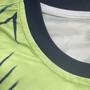 เสื้อฟุตบอลออกแบบได้ตามต้องการเสื้อฟุตบอลคอกลมตัดอัตโนมัติพร้อมลวดลายเรขาคณิตสำหรับแฟนฟุตบอล - Product Image 5