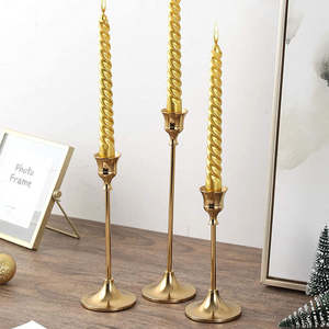 Juego de 3 candelabros cónicos de metal dorado estilo de boda moderno candelabro de decoración del hogar de Navidad y Pascua - Product Image 5