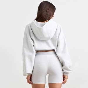 OEM Sweats à capuche pour femmes grande taille brodés personnalisés pulls à capuche crop top - Product Image 3