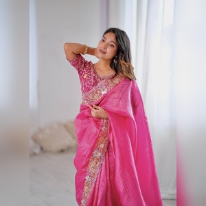 Sari en soie mono premium Noha Crush non cousu avec blouse, broderie lourde fantaisie, travail de paillettes, tenue de soirée, mariage - Product Image 2