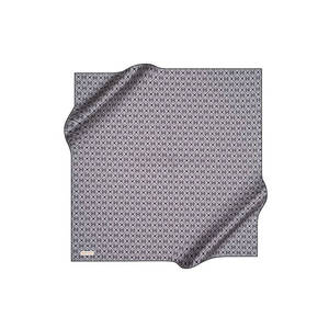 Pañuelo de Seda Twill Pierre Cardin 90x90 - Diseño Cuadrado Floral a Cuadros y Liso, Accesorio de Moda para Invierno y Verano - Product Image 1