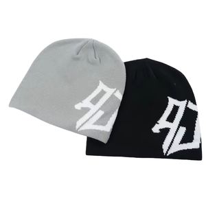 Gorros de Punto de Mohair con Diseño Gráfico Personalizado al por Mayor, Gorros de Piel con Diseño Vintage de Otoño Invierno - Product Image 1