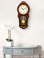 Jam Dinding Gantung Model Pendulum Jarum Tunggal Kayu dengan Angka Inggris Gaya Antik untuk Pernikahan, Dioperasikan dengan Baterai, Warna Cokelat