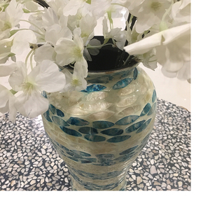 Jarrón de Flores Elegante y Moderno de Lujo Huong Dang con Madreperla en Colores Blanco, Dorado Claro y Azul, Decoración de Alta Calidad para el Hogar, Vietnam - Product Image 5