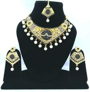 Conjunto de Joyas de Aleación con Cristales de Imitación y Flores Estilo Vintage para Mujer, Collar, Aretes y Tocado - Compromiso, Boda, Aniversario, Fiesta - Product Image 1