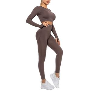 Costumes extensibles pour femmes de qualité supérieure pour des vêtements actifs couleur et design personnalisés ensemble de costumes stertchy avec logo personnalisé - Product Image 1