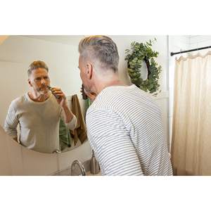 Tondeuse portable sans fil double face humide et sèche tout-en-un à lame unique pour le corps, le visage, les oreilles et les poils du nez, en plastique - Product Image 4