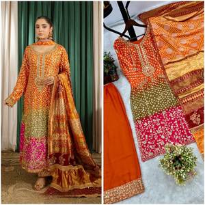 100% tissu de soie pure Chinon travail de séquence de broderie lourde imprimé numérique magnifique Salwar Kameez avec ensemble Dupatta assorti - Product Image 3