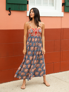 Femmes à la mode col en v imprimé fleuri genou longueur robe tissée été coupe évasée 100% coton rayonne décontracté avec bouton décoration - Product Image 6