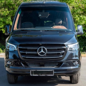 Sprinter d'occasion 2023 Diesel Van R20 AWD Sièges en cuir 5 places ACC Transmission automatique Émissions Euro5 Caméra 360° - Product Image 1