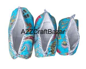 Pochette de maquillage matelassée en coton biologique, pochette cosmétique indienne faite à la main, trousse de toilette zippée, design imprimé en blocs multicolores - Product Image 4