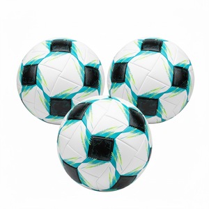 Ballon de football en PU laminé standard avec logo personnalisé pour l'entraînement scolaire, les séances de club ou les activités sportives en classe de sport - Product Image 1