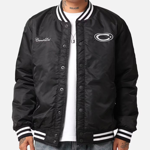 เสื้อแจ็กเก็ตทีมเบสบอลวิทยาลัยสำหรับผู้ชายชุดแฟชั่นพร้อมโลโก้ด้านหน้าสำหรับใส่ได้ทุกเพศ - Product Image 1