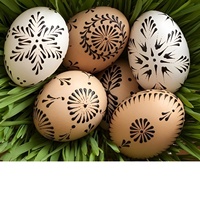 Elegante handgemachte hölzerne Ostereier Handgemalte künstliche Eier & Bunny Party Dekorationen für Ostern Feier