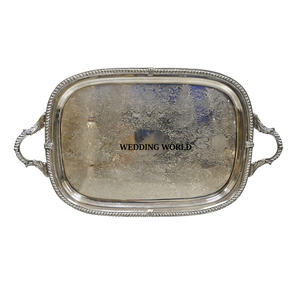 Bandeja de chocolate de acero inoxidable con acabado dorado Bandeja de chocolate hecha a mano de forma ovalada Nueva bandeja de chocolate más vendida - Product Image 4