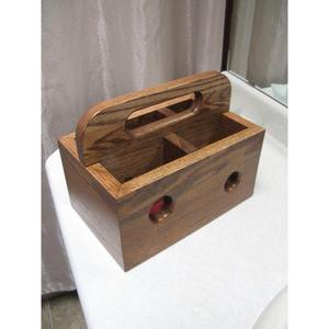 Caddy de madera bellamente hecho a mano con compartimentos de varios tamaños ideal para organizar suministros de escritorio de oficina - Product Image 3