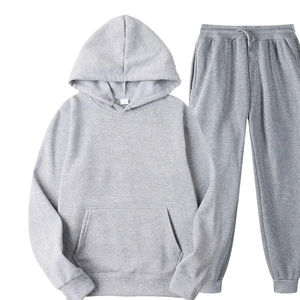 Venta al por mayor de chándal de poliéster de ajuste regular de longitud completa conjunto para hombres con logotipo personalizado gimnasio ropa deportiva entrenamiento chándal - Product Image 6