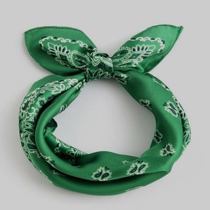 Foulard carré en coton biologique, bandana personnalisé avec logo, fabricant populaire d'autres foulards, designer de foulards, dernière mode - Product Image 4