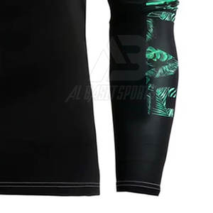 Peso ligero Slim Fit Hombres Camisas de compresión Entrenamiento Color sólido Camisas de compresión de alta calidad - Product Image 5