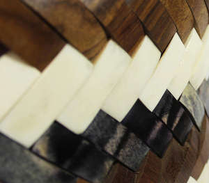 Tabouret indien de luxe fait à la main en incrustation d'os Table d'appoint personnalisée Nouveau design Meubles de maison Tendance Artisanat en résine - Product Image 3