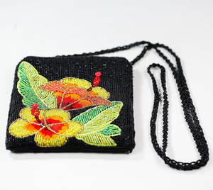 กระเป๋าคลัทช์ปักลายดอกไม้ประดับลูกปัด พร้อมสายโซ่สไตล์วินเทจ ปรับแต่งสีและดีไซน์ได้  กระเป๋าของชำร่วยงานแต่งงานสุดเก๋ - Product Image 1