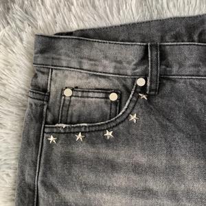 DENIMGUYS, pantalones de mezclilla cortos holgados Retro de calle alta de algodón informales para hombre, pantalones vaqueros planos hasta la rodilla Vintage transpirables - Product Image 4