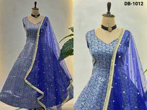 ชุดอานาร์กาลีผ้าแจ็คการ์ดเนื้อวิสโคสสำเร็จรูปสำหรับงานแต่งงานและงานเทศกาล  ไซส์พลัส - Product Image 6