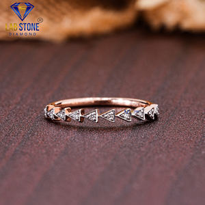 Lab-Stone Party Wear Anillo de diamantes 0,05 TDW Diamante de corte redondo 18kt Oro Rosa Color DE LA EF-VS - Product Image 1