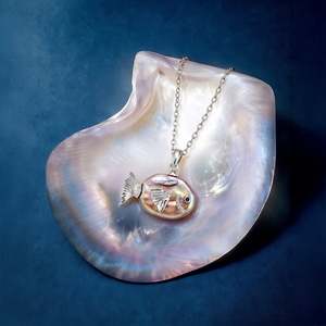 Collier pendentif poisson en perle baroque Jeulia en argent sterling - Product Image 2