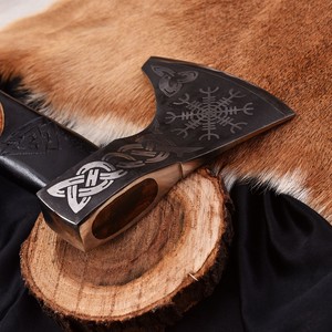 Hacha de caza Premium de acero de alto carbono al por mayor con hoja grabada personalizada OEM ODM servicio Premium vaina - Product Image 5