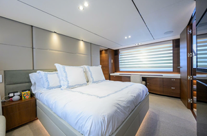 Modern Luxury Yacht Outboard Motorboat FRP Transparent Acrylic Side <b>Panel</b> Custom <b>Window</b> Glass Replacement for Leisure Cruising - Product Image 5