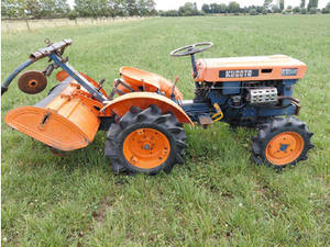 Utilisé pour le moteur du tracteur à roues B6000 90 CV, plus de 50 000 heures, 700 kg - Product Image 5