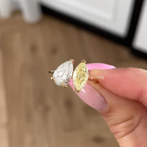 Toi et Moi แหวนหมั้นเพชรสองเม็ดสีเหลืองมาร์คีส์แฟนซีและลูกแพร์ตัดทอง - Product Image 6