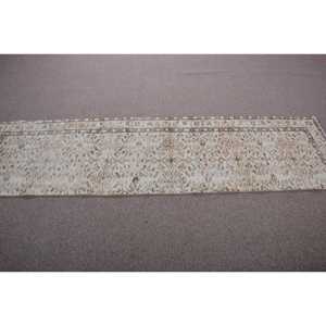 Tapis de 2,3 x 8,2 pieds, tapis turc vintage, tapis oriental blanc - Product Image 3