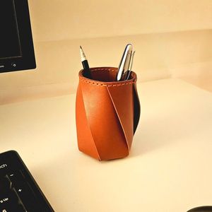 Porte-stylo en cuir créatif multifonctionnel, papeterie, design classique haut de gamme, décoration de bureau, prix bas - Product Image 6