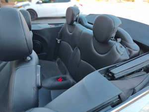 Mini Cooper Convertible LHD Usado, Año 2015 - Product Image 4