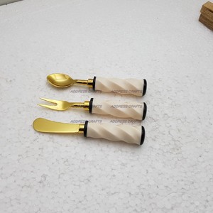 Prix abordable en acier inoxydable couverts ensemble de couverts couleur blanche poignée en résine table décorer fête d'anniversaire ustensiles de cuisine utilisés - Product Image 2