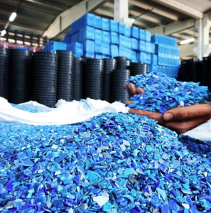เม็ดพลาสติก HDPE รีไซเคิล วัตถุดิบสำหรับรีไซเคิลพลาสติก ขายส่งจำนวนมาก สำหรับการขึ้นรูปด้วยการเป่าและการอัดรีด สีผสม - Product Image 5
