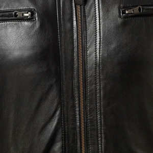 Chaqueta de cuero cálida de invierno para hombre con forro aislado y diseño de cuello alto para clima frío Chaqueta de cuero de moda para hombre OEM - Product Image 6