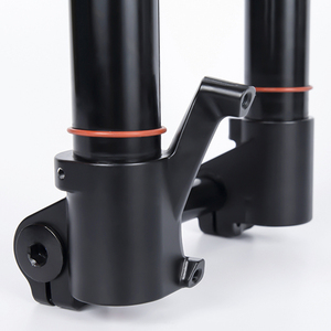 <span class=keywords><strong>Fourche</strong></span> avant à suspension à ressort hélicoïdal à air de 20'' à <span class=keywords><strong>26</strong></span>'' pour vélos avec un débattement de 80 à 160 <span class=keywords><strong>mm</strong></span> - Product Image 5