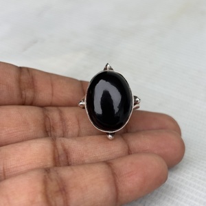 Anneaux en obsidienne noire de style bohème faits à la main par des designers, très vendus, plaqués argent, pierres précieuses naturelles, fiançailles, tendance, en laiton - Product Image 4