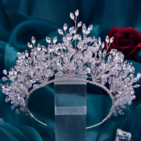 Ins Hot Bride Diadème Couronne Royal Reine Couronne Prom Fait À La Main De Mariage De Mariée Diadèmes Et Couronnes Pour Mariage Fille Anniversaire