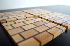 Sous-verres en noyer de couleur naturelle de qualité supérieure, épaisseur 1 cm, carrés, en bois poli, écologiques, contemporains, diamètre 300 mm, pour la maison - Product Image 2