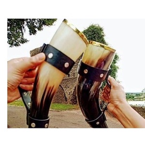 Authentique ensemble de corne à boire Viking fabriqué à la main, chope de style animal sans danger pour les aliments, 4 supports en verre à liqueur poli pour l'artisanat naturel - Product Image 6