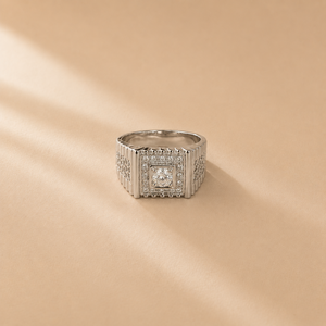Bague signet pour homme en platine, coupe princesse, plaquée rhodium, bijoux fins géométriques - Product Image 2